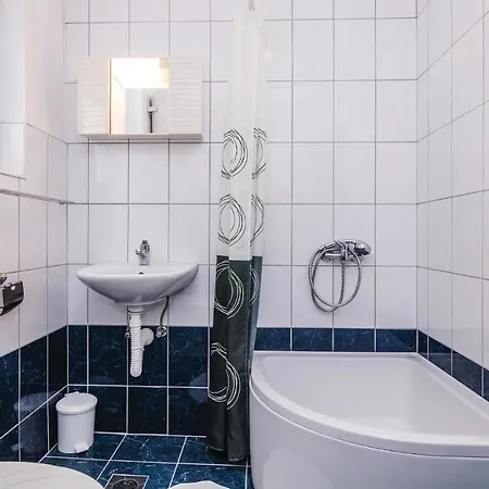 Two-bedroom In Donji Karin Apartment